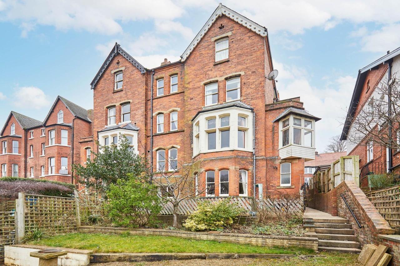 Host & Stay - The Garden Flat Scarborough Bagian luar foto